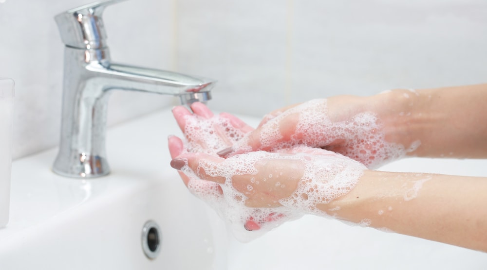 こまめな手洗いで食中毒防止
